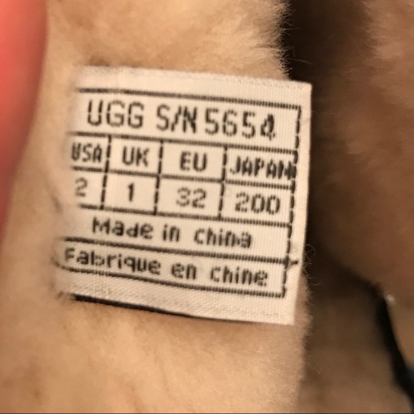 Ugg Payton zipper boot girls size 2 black - Picture 6 of 6